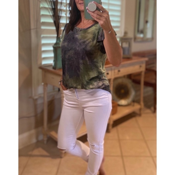 Tie Dye Flutter Ruffle Short Sleeve Green 3020 - Picture 9 of 10